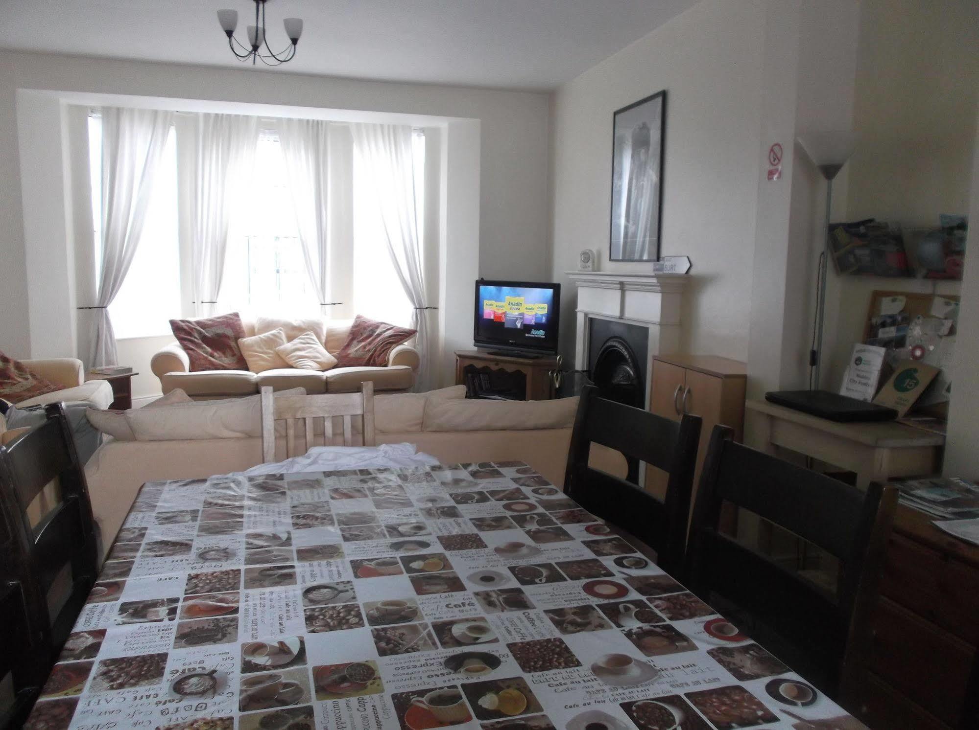 Bed and Breakfast Fairman House Backpackers Londonderry Esterno foto