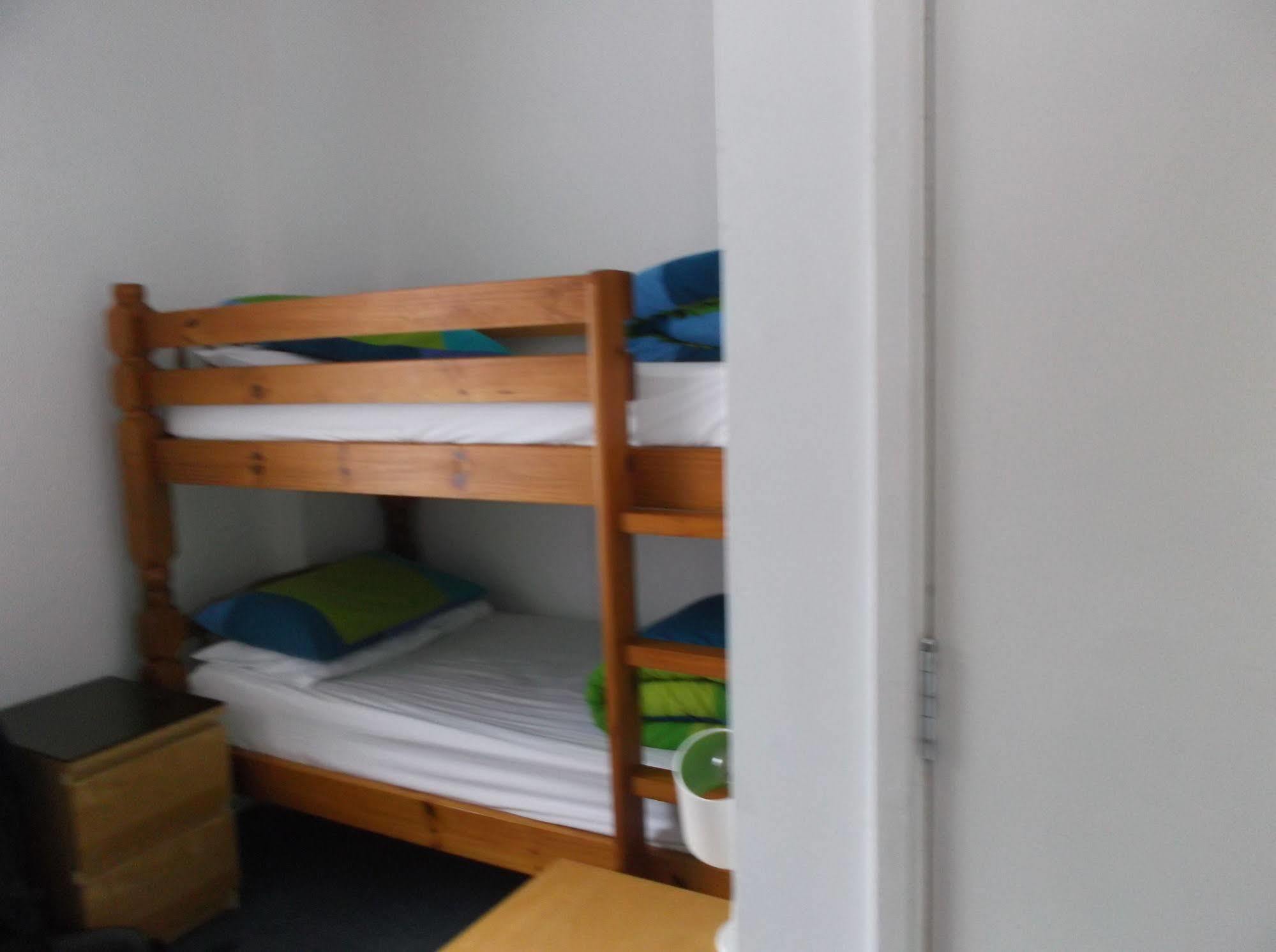 Bed and Breakfast Fairman House Backpackers Londonderry Esterno foto