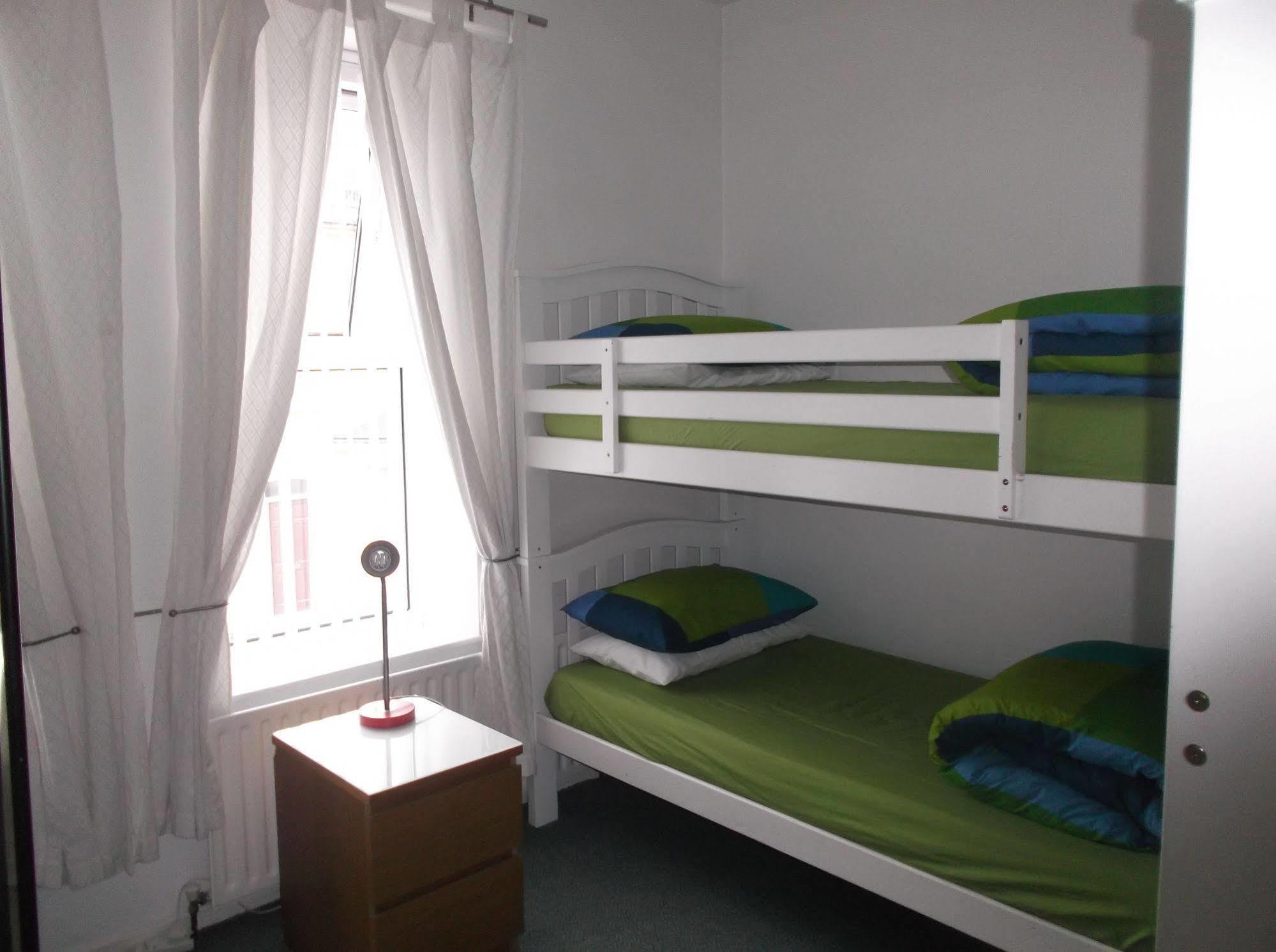 Bed and Breakfast Fairman House Backpackers Londonderry Esterno foto