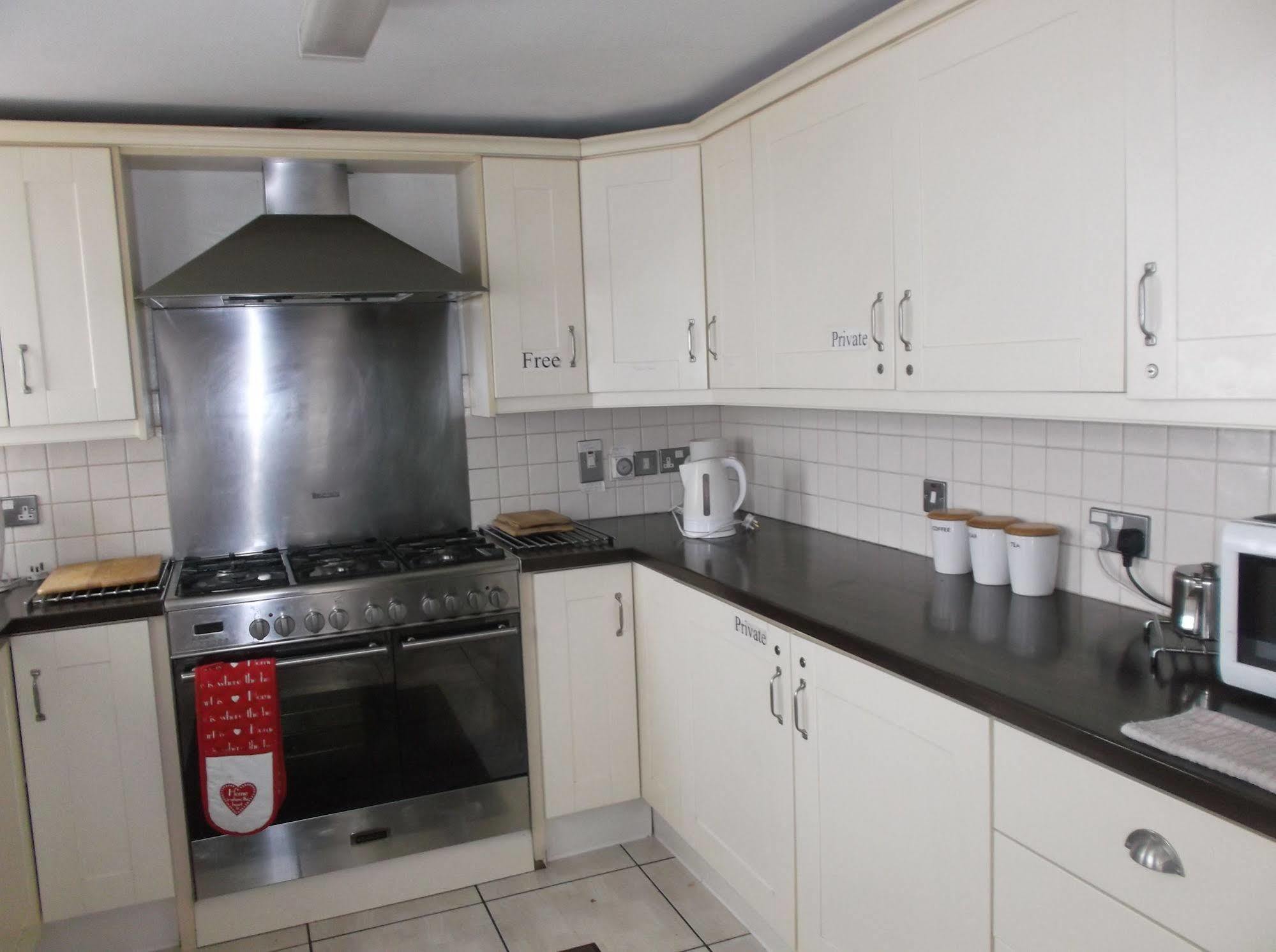 Bed and Breakfast Fairman House Backpackers Londonderry Esterno foto